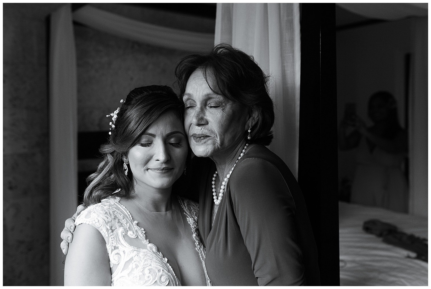 bride with her mom at Villa Cocomar in the Dominican Republic by Swish and Click Photographer