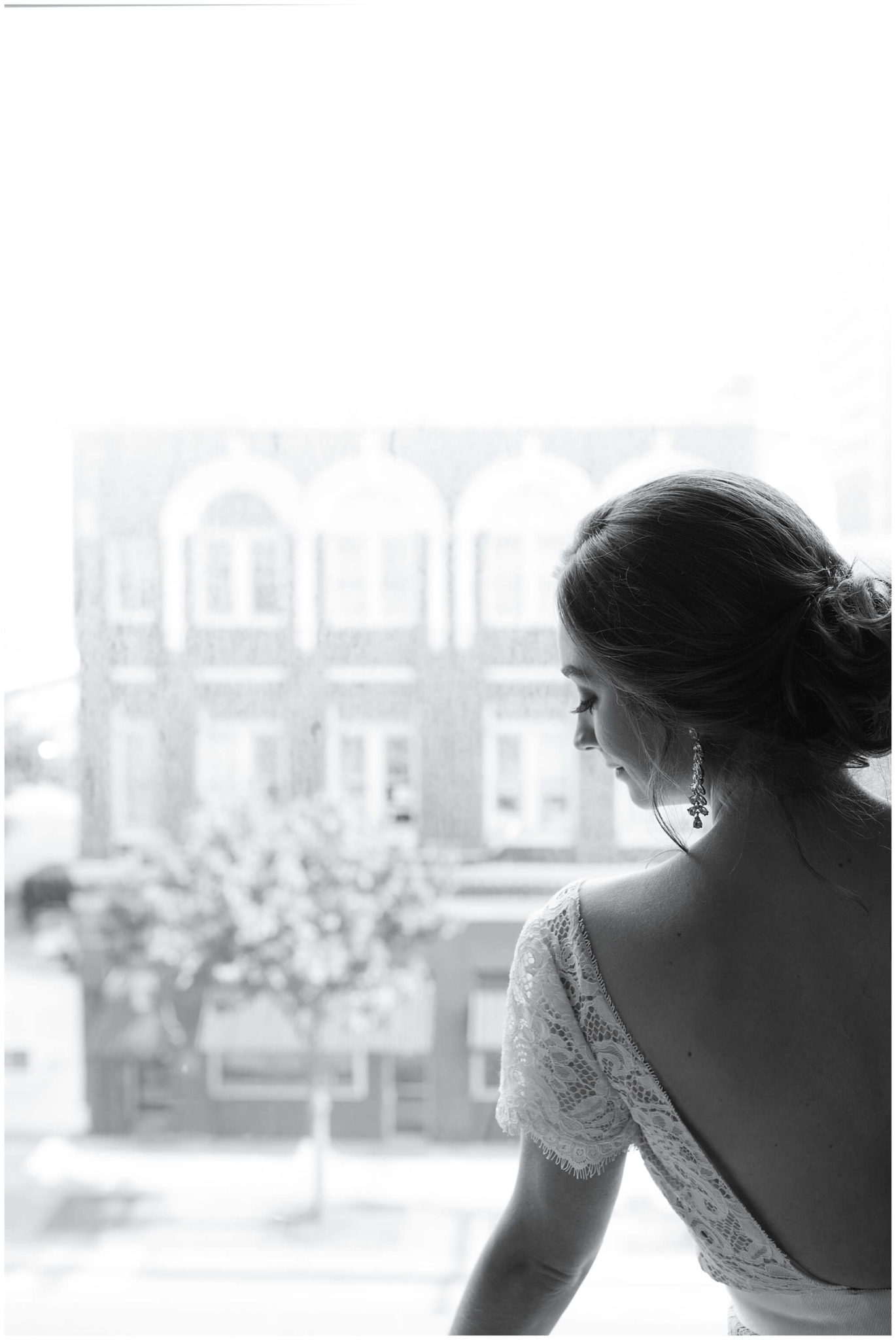 bridal portrait at Sam Houston Hotel in Houston Texas by wedding photographer Swish and Click