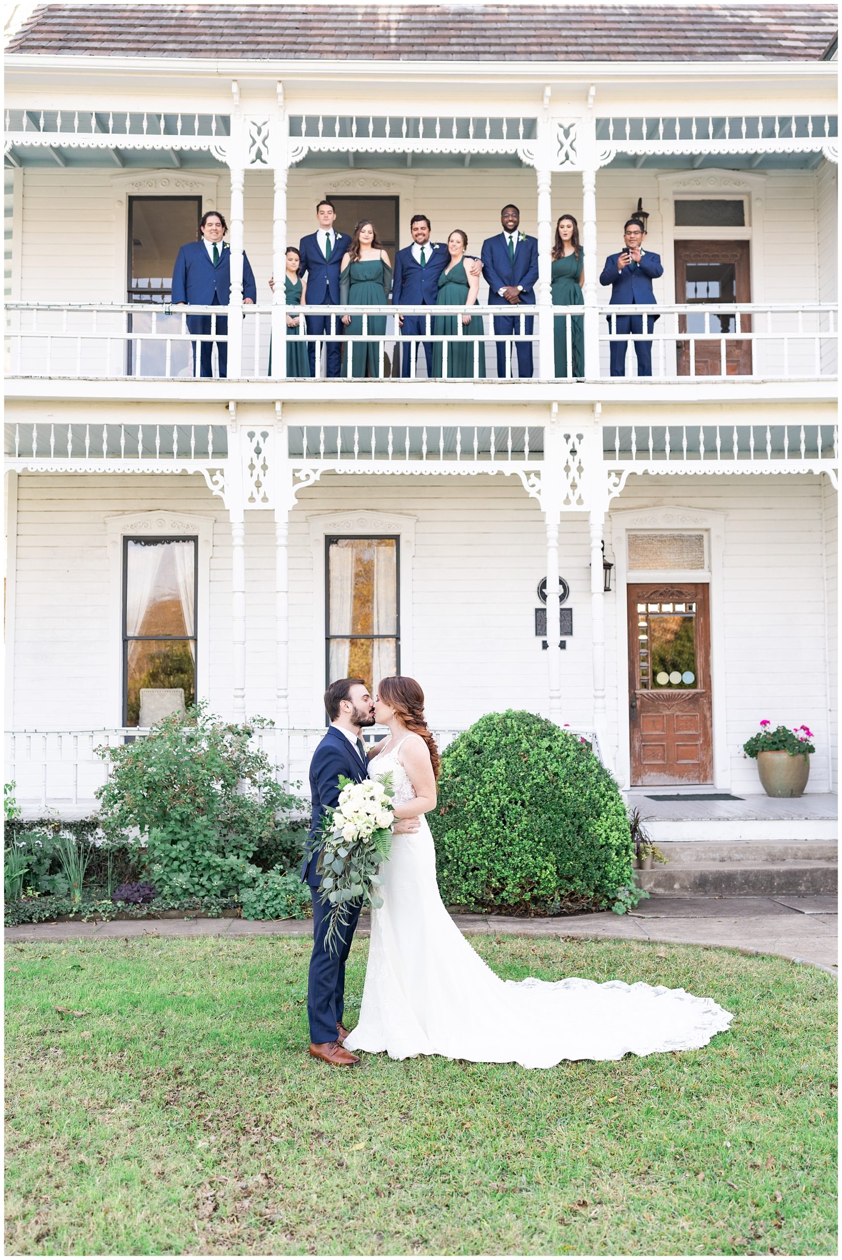 wedding party at barr mansion by Houston's best wedding photographers Swish and Click Photography