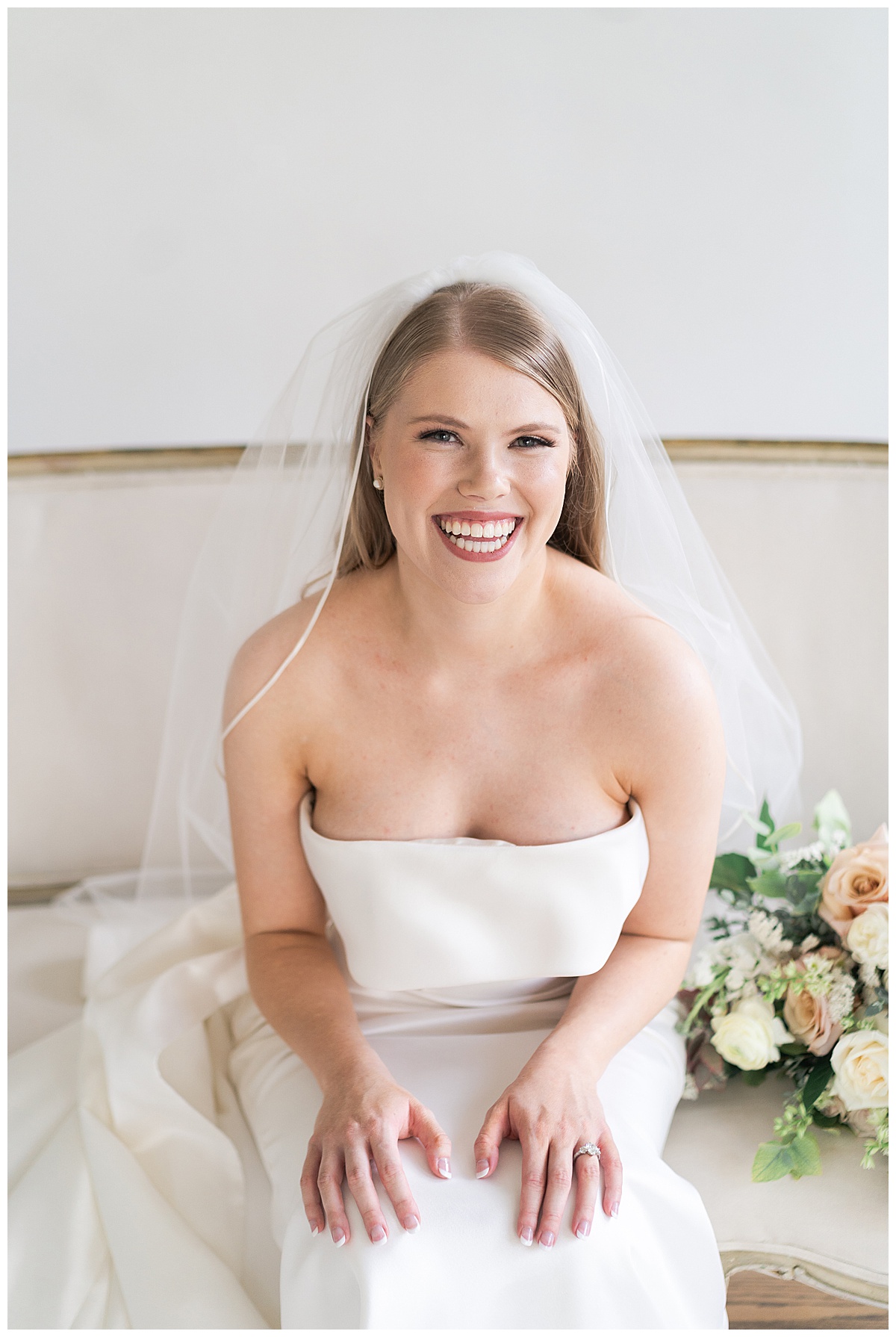 Bride smiles big for Houston’s Best Wedding Photographers 