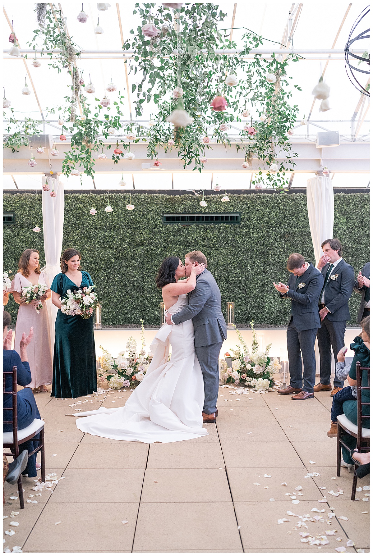 First kiss as married couple for Houston’s Best Wedding Photographers