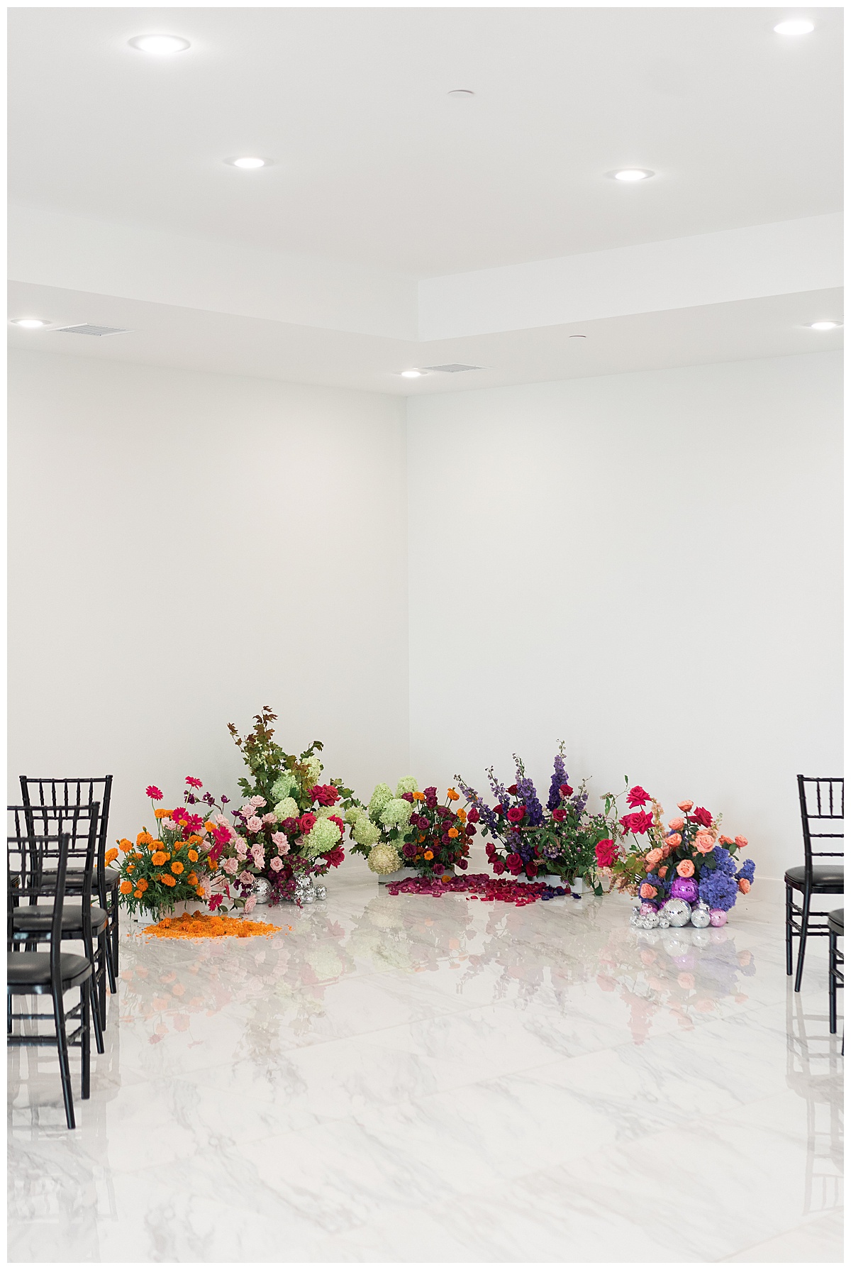 Gorgeous floral installations for Houston’s Best Wedding Photographers