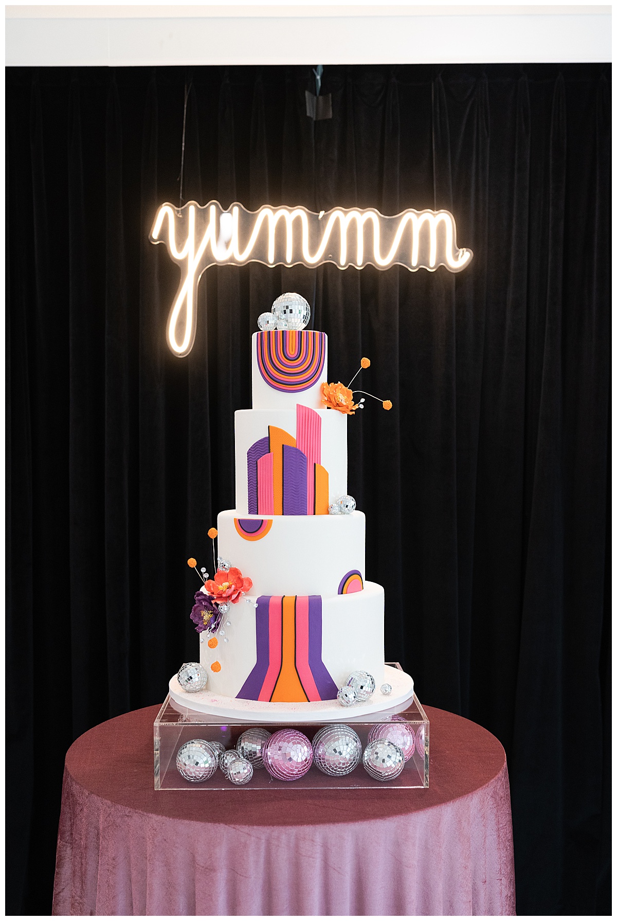 Gorgeous wedding cake for Swish & Click Photography 