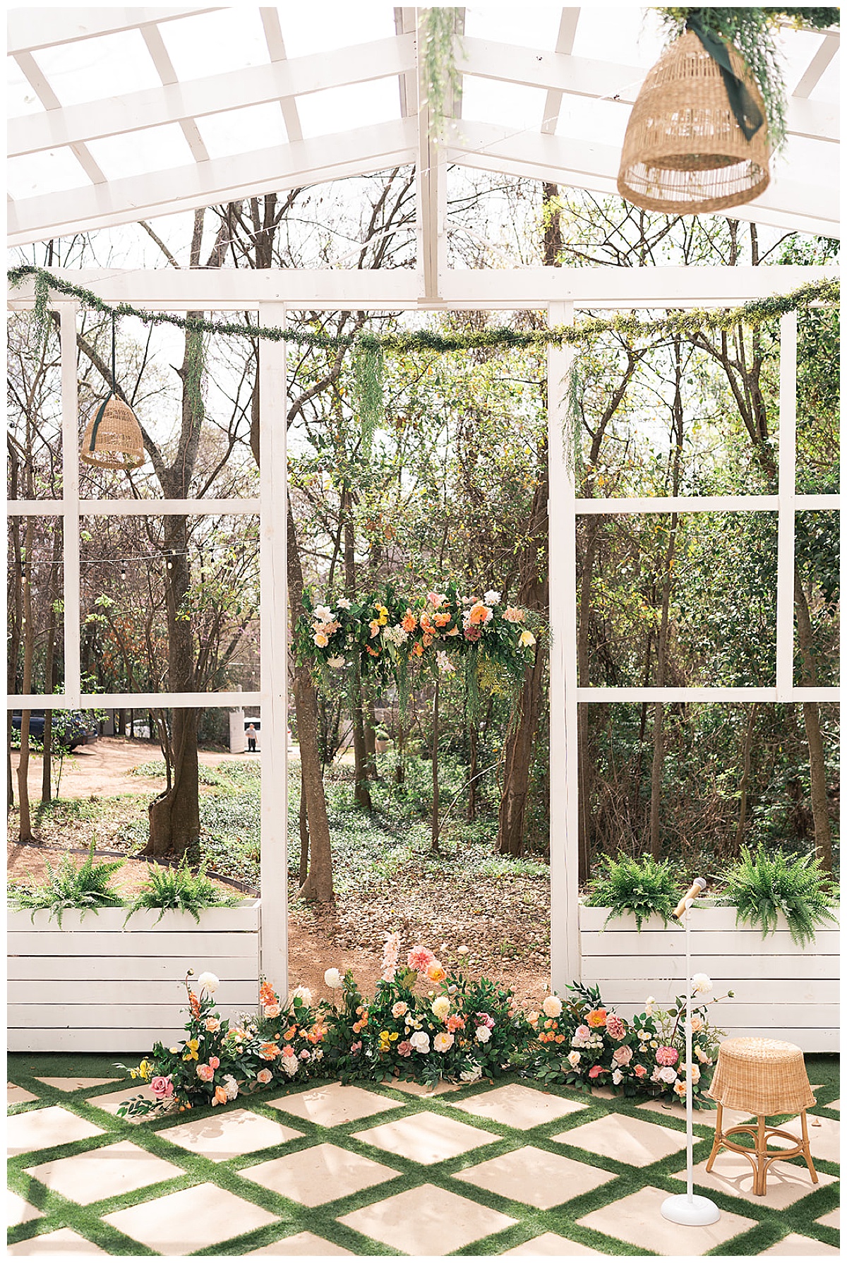 Stunning wedding reception decor by Houston's best wedding photographers