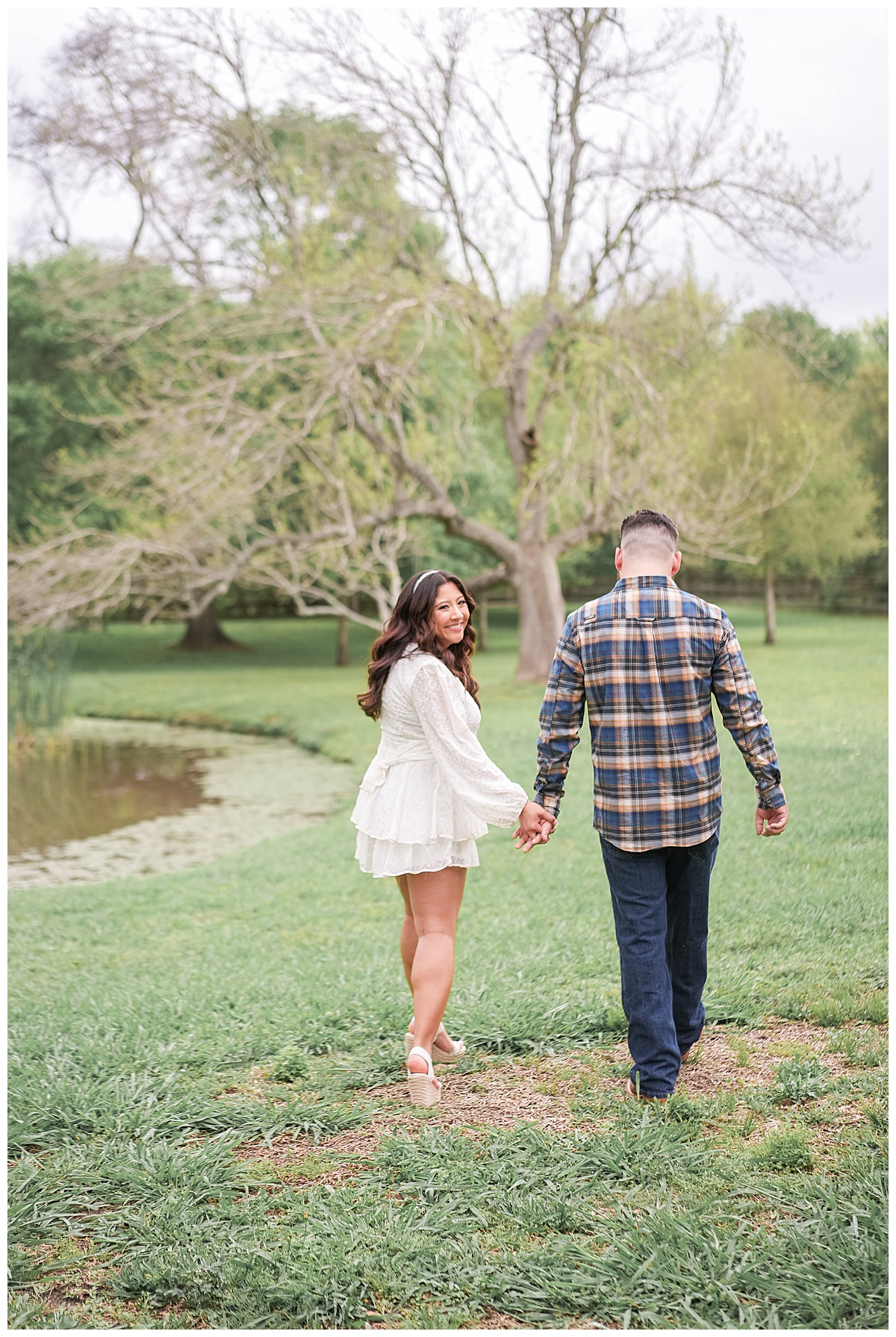 Couple walk together hand in hand for Houston’s Best Wedding Photographers