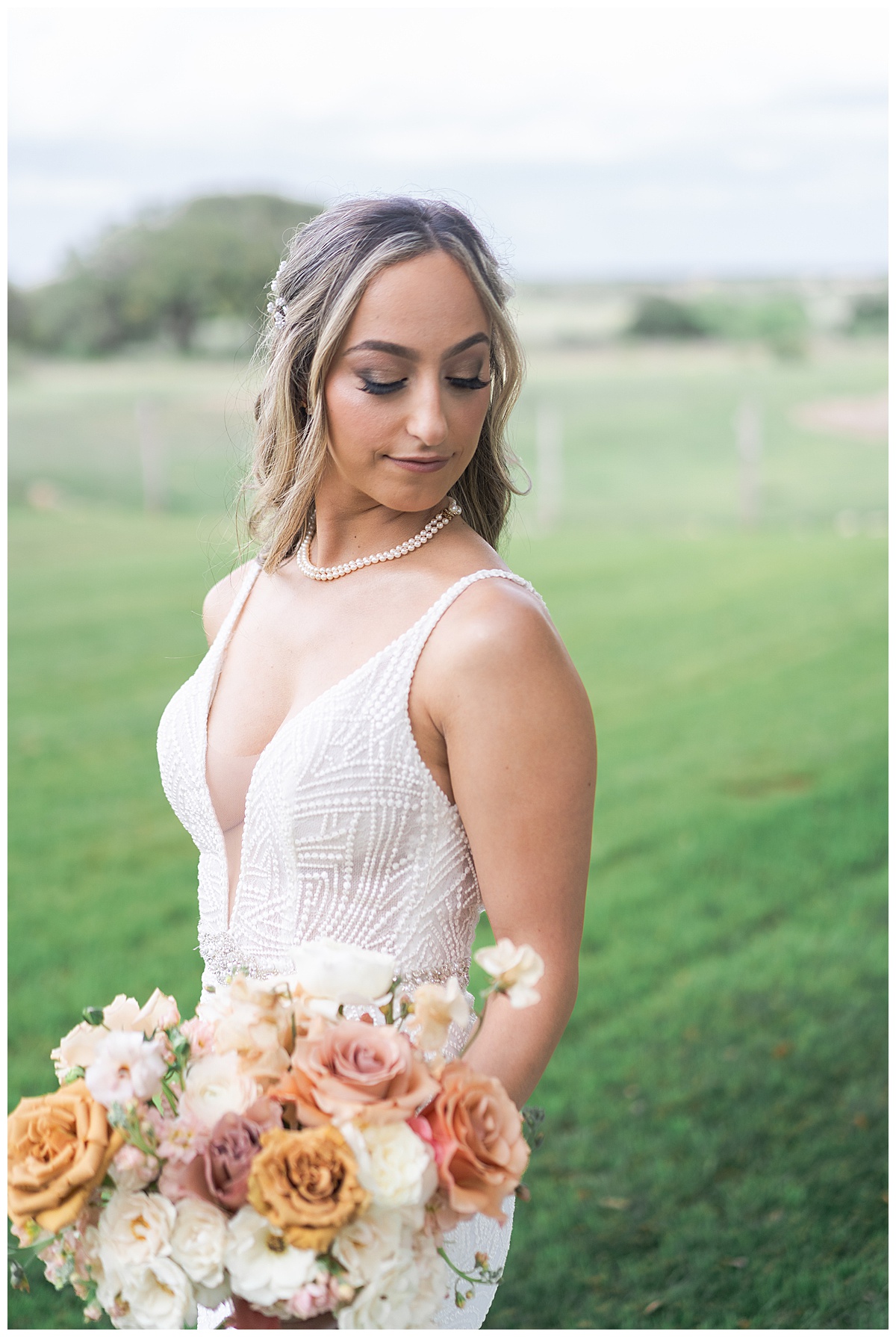 Woman looks over her shoulder for Swish & Click Photography