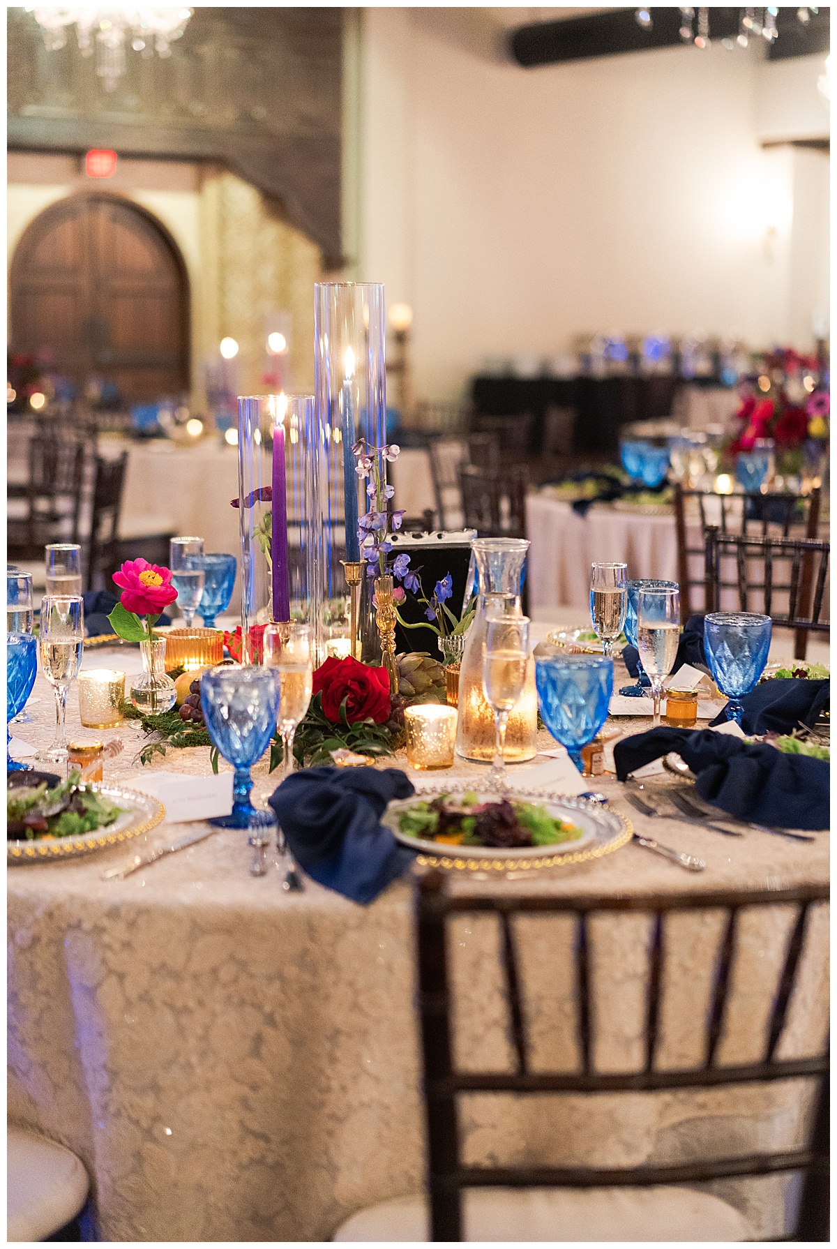 Stunning wedding table settings by Madera Estates Wedding Photographer