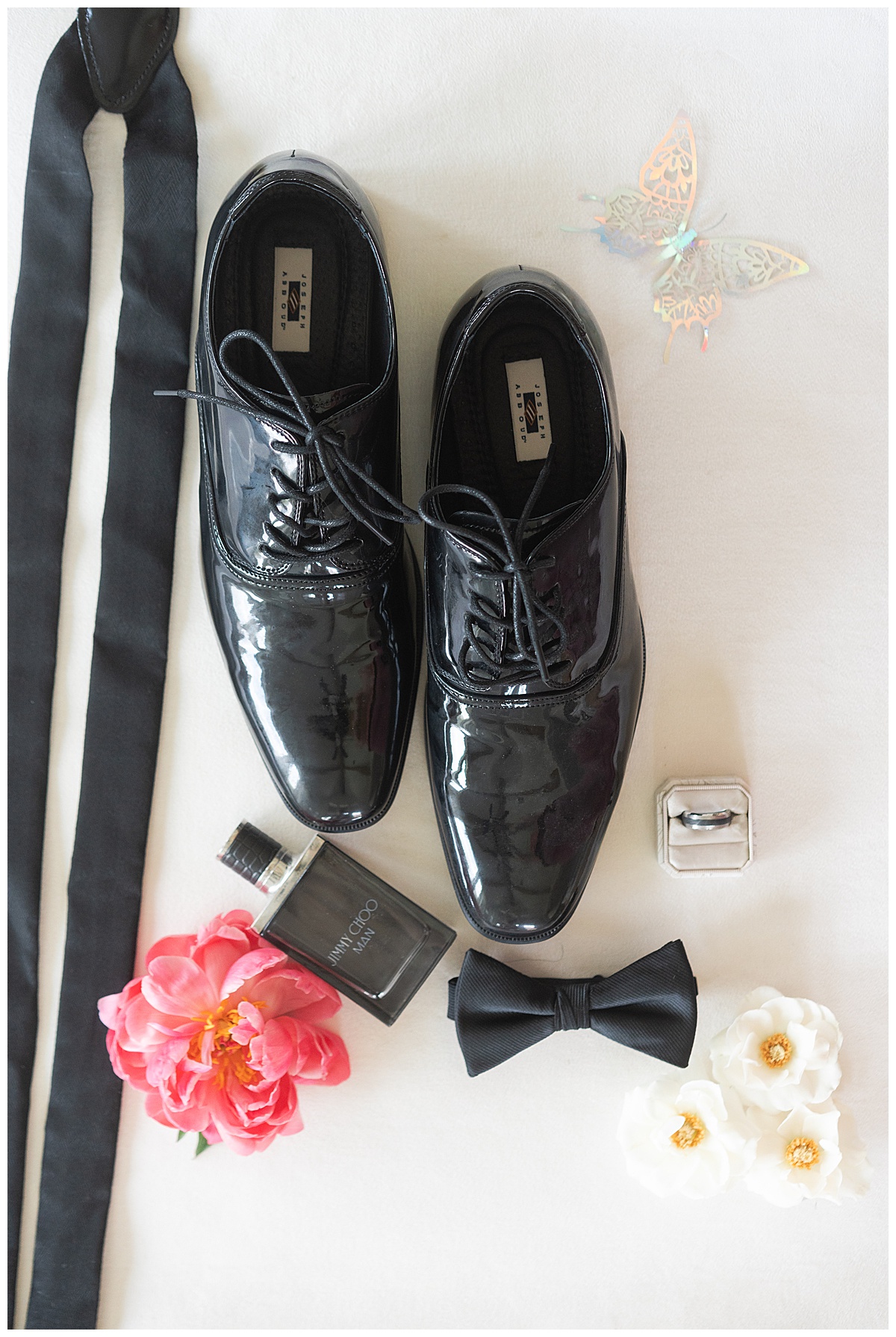 Groom details by Modern Houston Wedding Photographer