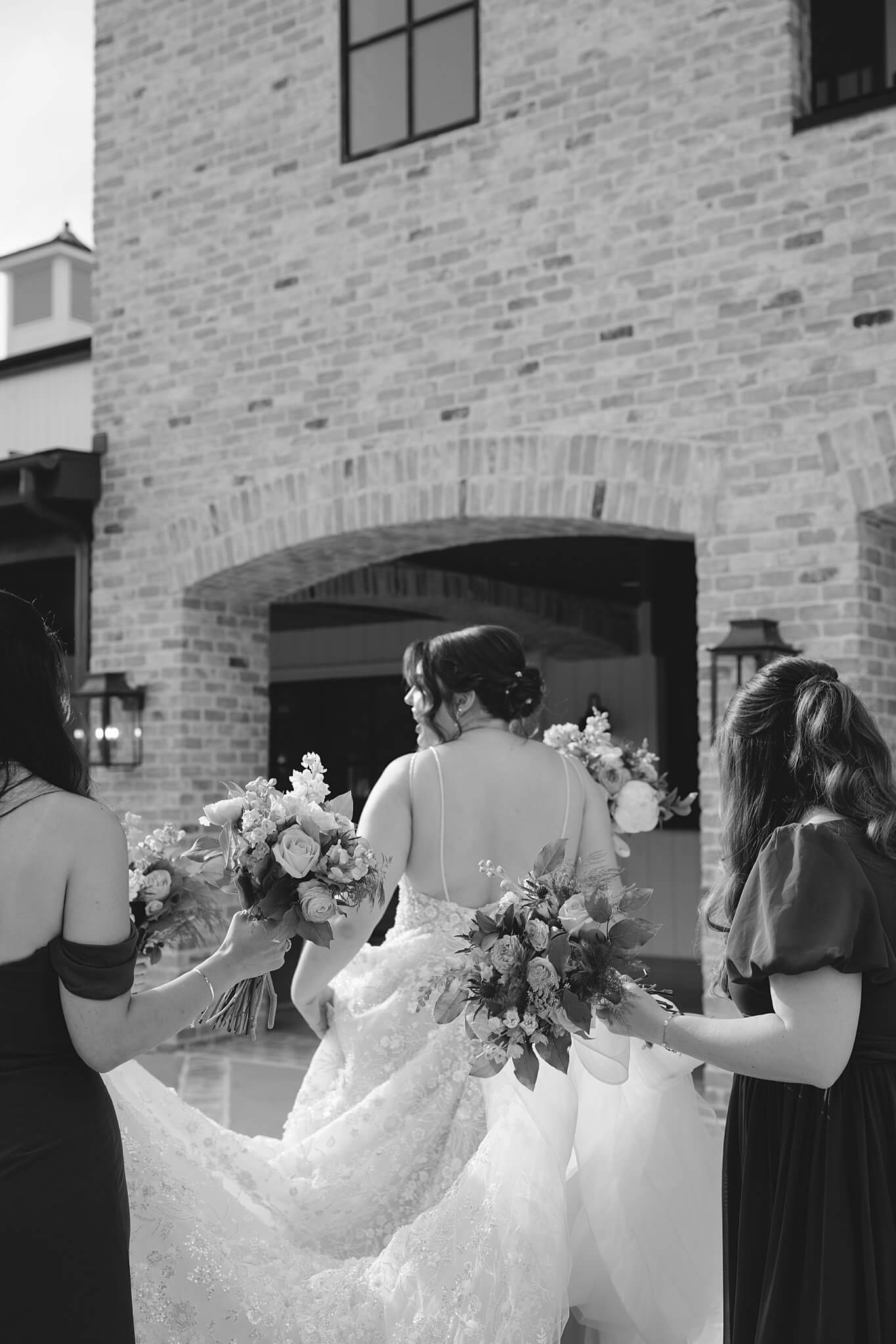 bridal walks at Houston wedding venue the Blue Magnolia by Swish and Click Photography